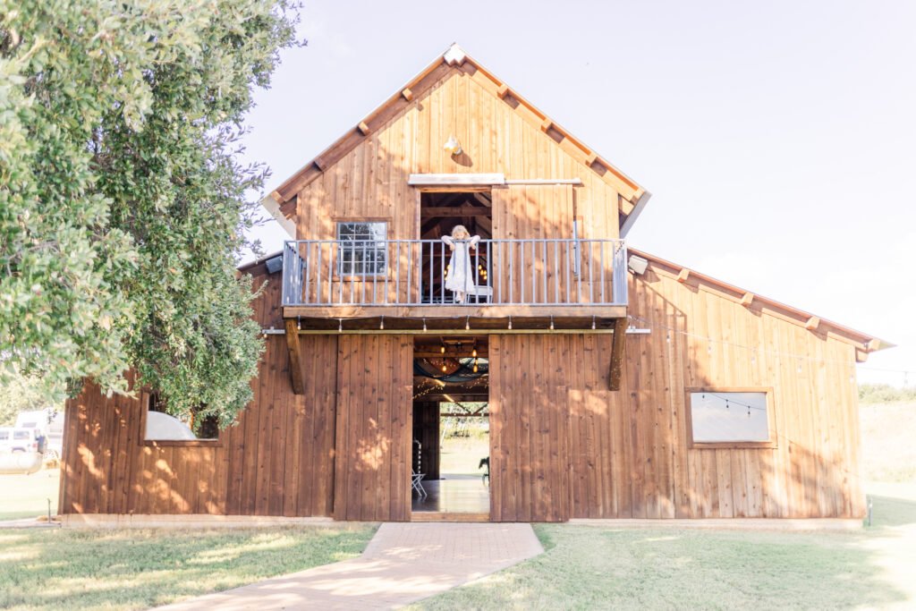 wedding at staple 6 barn