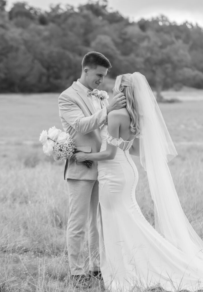 best wedding photographers in Fort Worth, tx at a wedding in North Texas